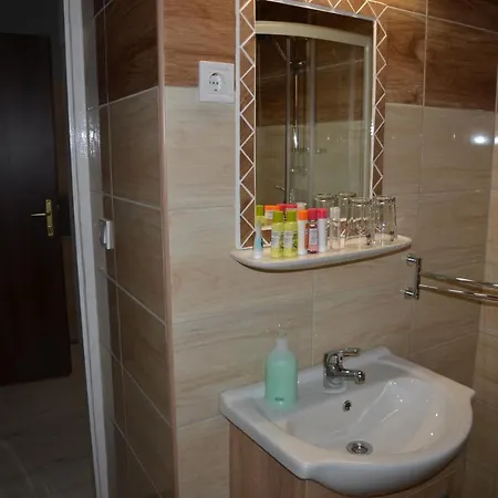 B&B Halaszcsarda Etterem Es Panzio *