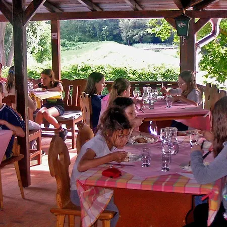 Nocleg ze śniadaniem Halaszcsarda Etterem Es Panzio *