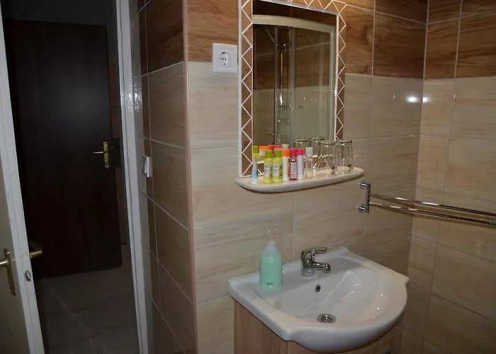 Frühstückspension Halaszcsarda Etterem Es Panzio *