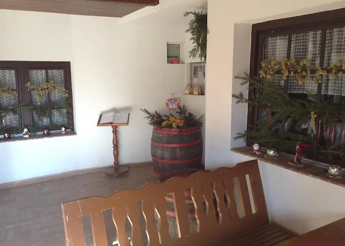 Halaszcsarda Etterem Es Panzio 住宿加早餐酒店 *