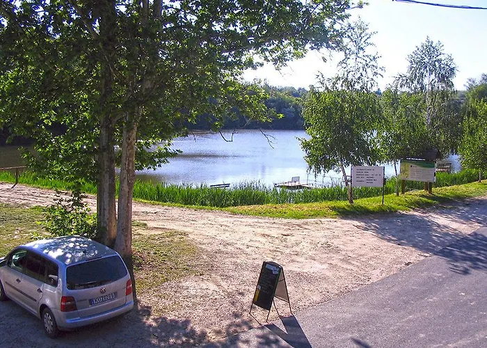 Halaszcsarda Etterem Es Panzio Galambok